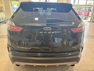 Ford Edge 2022 AWD Titanium 4dr Crossover