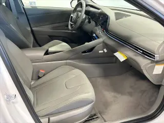 Hyundai ELANTRA Hybrid 2025 SEL Sport 4dr Sedan