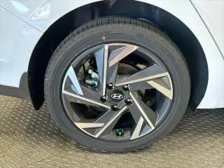 Hyundai ELANTRA Hybrid 2025 SEL Sport 4dr Sedan