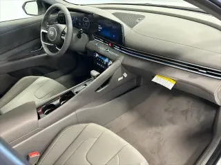 Hyundai ELANTRA Hybrid 2025 SEL Sport 4dr Sedan