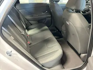 Hyundai ELANTRA Hybrid 2025 SEL Sport 4dr Sedan