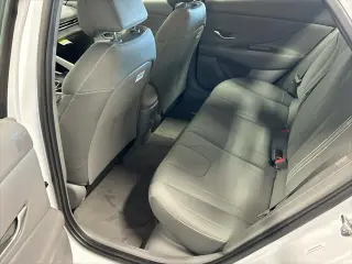 Hyundai ELANTRA Hybrid 2025 SEL Sport 4dr Sedan