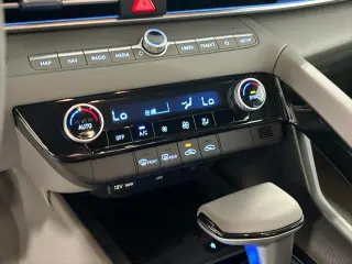 Hyundai ELANTRA Hybrid 2025 SEL Sport 4dr Sedan