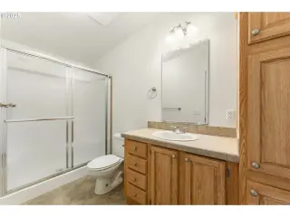 Propiedad en alquiler con 2 habitaciones y 2 baños en Salem
