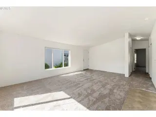 Propiedad en alquiler con 2 habitaciones y 2 baños en Salem