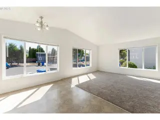 Propiedad en alquiler con 2 habitaciones y 2 baños en Salem