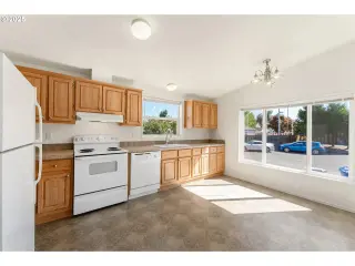 Propiedad en alquiler con 2 habitaciones y 2 baños en Salem