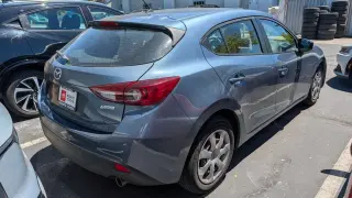 2016  Mazda3 i Sport
