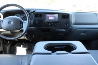 2003 Ford Super Duty F-250 Crew Cab 156" Lariat 4WD