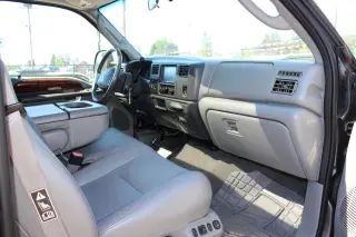 2003 Ford Super Duty F-250 Crew Cab 156" Lariat 4WD
