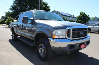 2003 Ford Super Duty F-250 Crew Cab 156" Lariat 4WD