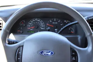 2003 Ford Super Duty F-250 Crew Cab 156" Lariat 4WD