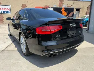 2015 Audi A4 2.0T Sedan quattro Tiptronic
