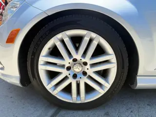 2009 Mercedes-Benz C-Class C300 4MATIC Luxury Sedan