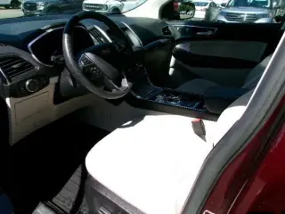 Ford Edge 2019 AWD Titanium 4dr Crossover