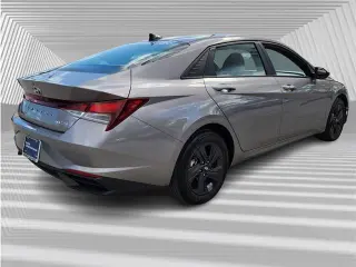 Hyundai ELANTRA 2022 SEL 4dr Sedan