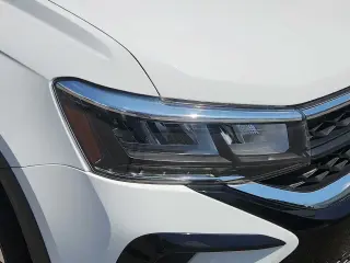 Volkswagen Taos 2022 AWD SE 4Motion 4dr SUV