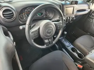 Jeep Wrangler 2017 4x4 Sport 2dr SUV