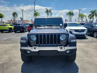 Jeep Wrangler Unlimited 2020 4x4 Willys Sport 4dr SUV