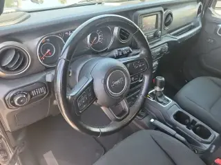 Jeep Wrangler Unlimited 2020 4x4 Willys Sport 4dr SUV