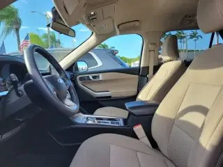 Ford Explorer 2024 XLT 4dr SUV