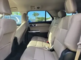 Ford Explorer 2024 XLT 4dr SUV