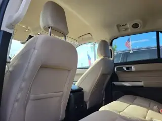 Ford Explorer 2024 XLT 4dr SUV