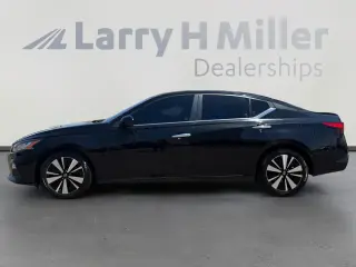 Nissan Altima 2022 2.5 SV 4dr Sedan