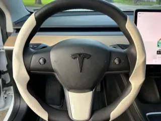 Tesla Model 3 2022 4dr Sedan