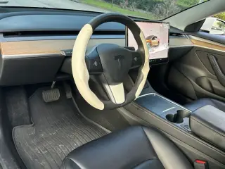 Tesla Model 3 2022 4dr Sedan