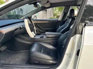 Tesla Model 3 2022 4dr Sedan