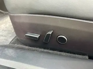 Tesla Model 3 2022 4dr Sedan