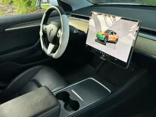 Tesla Model 3 2022 4dr Sedan