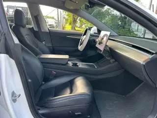 Tesla Model 3 2022 4dr Sedan