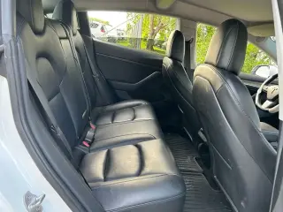Tesla Model 3 2022 4dr Sedan
