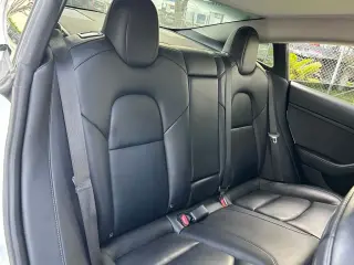Tesla Model 3 2022 4dr Sedan