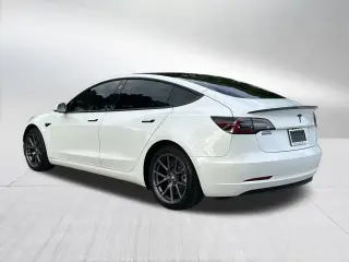 Tesla Model 3 2022 4dr Sedan