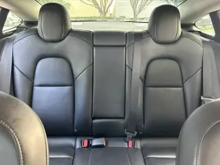 Tesla Model 3 2022 4dr Sedan