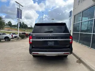 Ford Expedition MAX 2023 4x2 XLT 4dr SUV