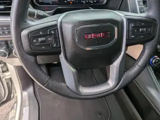 GMC Yukon 2022 4x4 SLT 4dr SUV