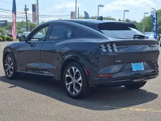 Ford Mustang Mach-E 2021 AWD Premium 4dr SUV