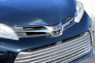 Toyota Sienna 2019 XLE 7-Passenger Auto Access Seat 4dr Mini-Van