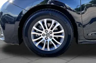 Toyota Sienna 2019 XLE 7-Passenger Auto Access Seat 4dr Mini-Van