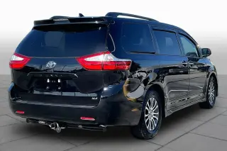 Toyota Sienna 2019 XLE 7-Passenger Auto Access Seat 4dr Mini-Van