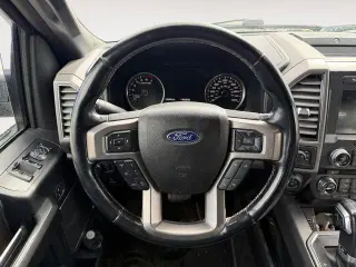 Ford F-150 2018 4x4 King Ranch 4dr SuperCrew 5.5 ft. SB