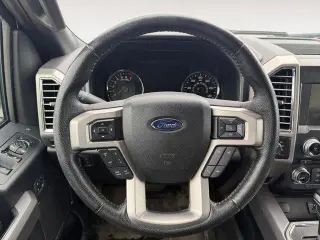 Ford F-150 2015 4x4 Platinum 4dr SuperCrew 5.5 ft. SB