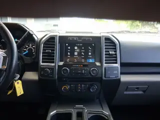 Ford F-150 2017 4x4 King Ranch 4dr SuperCrew 5.5 ft. SB