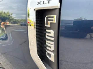 Ford F-250 Super Duty 2020 4x4 King Ranch 4dr Crew Cab 6.8 ft. SB Pickup