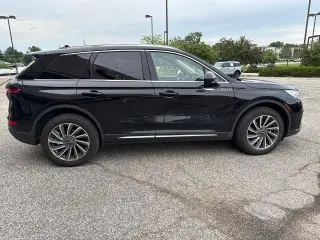 Lincoln Corsair 2023 AWD Reserve 4dr SUV