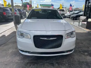 2020 Chrysler 300 Limited